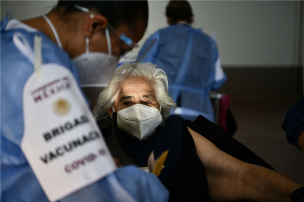 墨西哥小城迎来中国疫苗