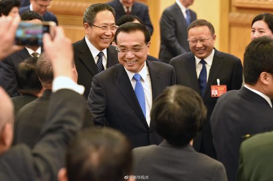 李克强到安徽团:人工智能向总理“报到”