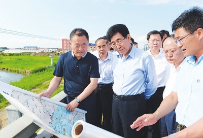 NewPic-1_b.jpg NewPic-1_b.jpg