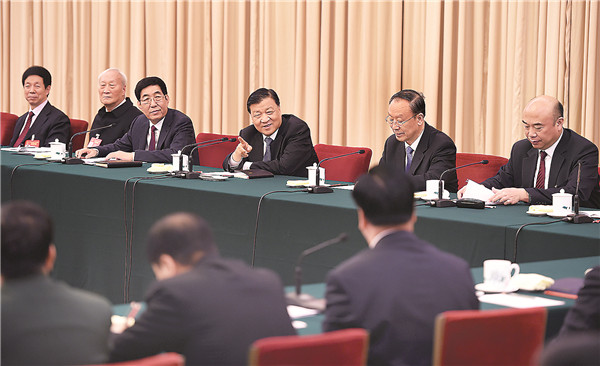 3月10日，中共中央政治局常委、中央书记处书记刘云山参加十二届全国人大五次会议吉林代表团的审议。