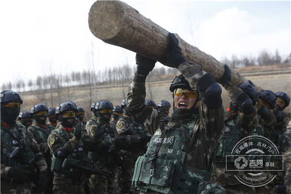 吉林边防总队机动支队开展实战演训4.png