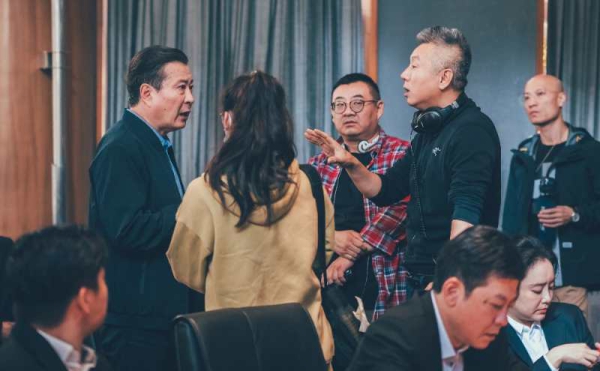 长影新片《青春作伴好还乡》导演赵琦 长影新片《青春作伴好还乡》导演赵琦