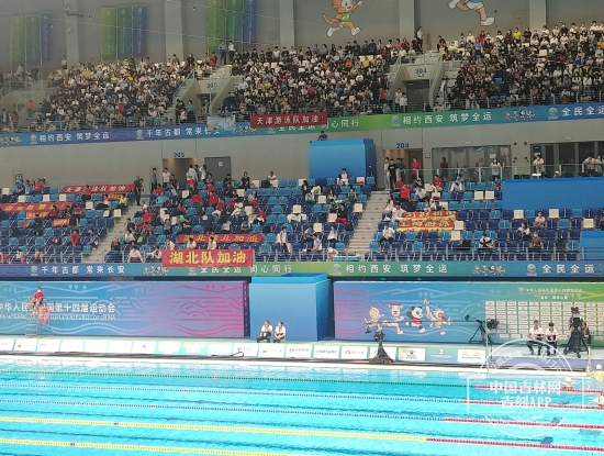 聚焦全运会：中国吉林网带您“解密”游泳比赛“后台”看看运动员们赛前都在做点啥！