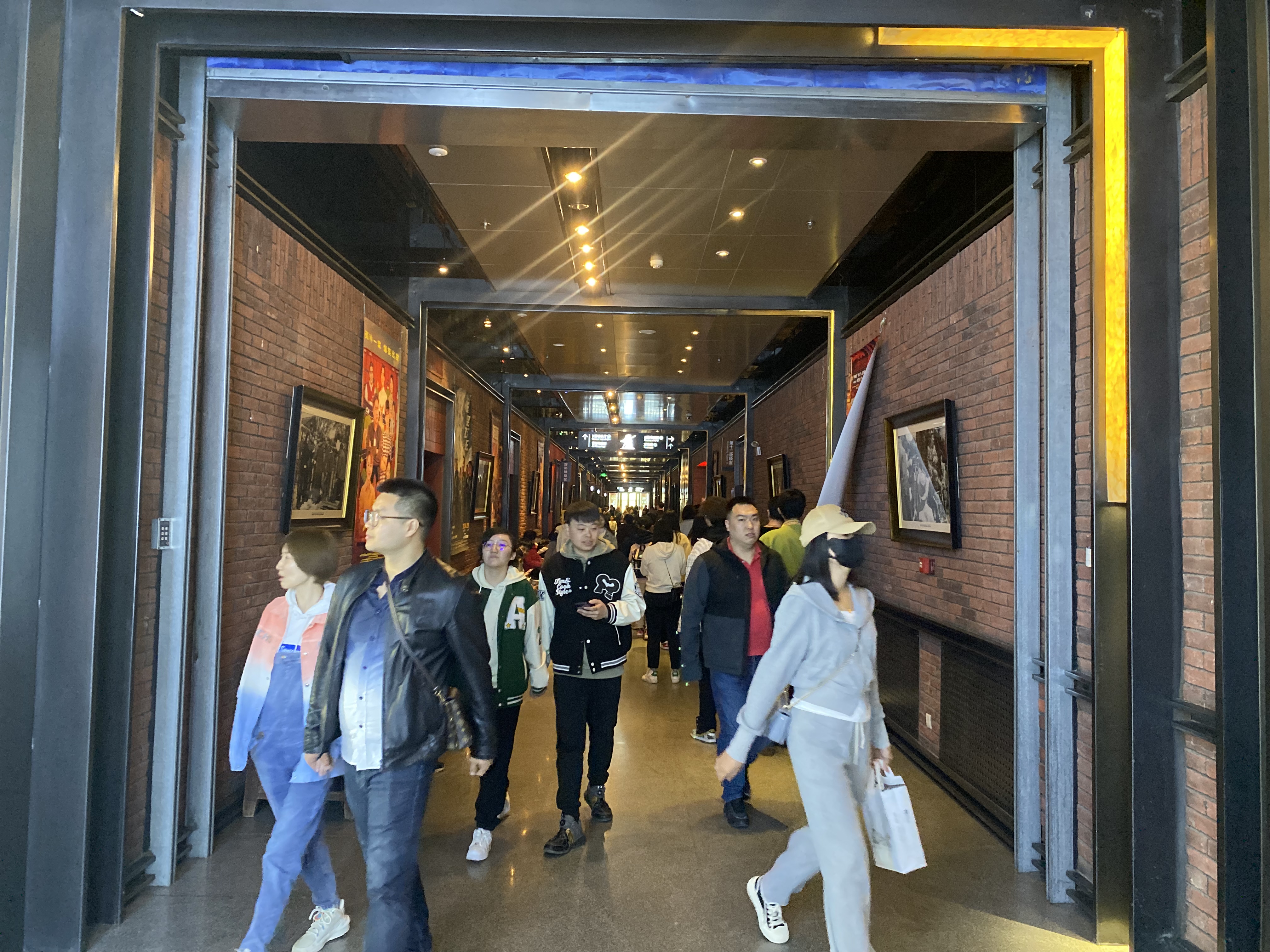 5.1长影电影院2.jpg 5.1长影电影院2.jpg