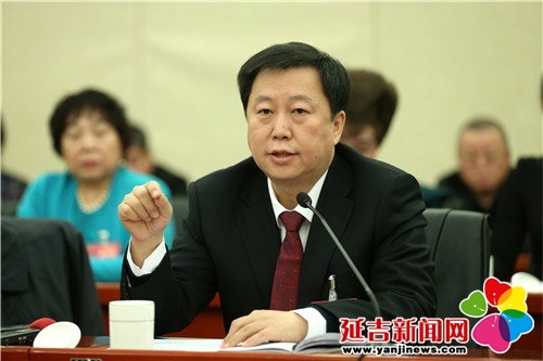 张安顺讲话 金洪石 摄.jpg 张安顺讲话 金洪石 摄.jpg