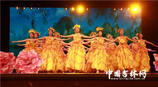 舞蹈《感谢春天》 舞蹈《感谢春天》