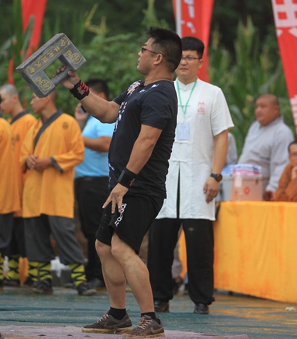 少林老武僧:72绝技多已失传 暗器伤人不练了