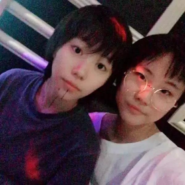 窦唯：魅力在骨头里，与皮相无关