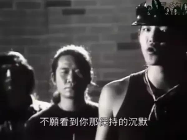 窦唯：魅力在骨头里，与皮相无关