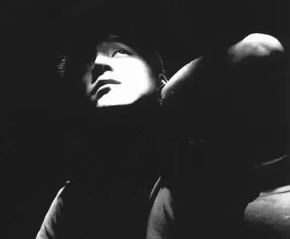 窦唯：魅力在骨头里，与皮相无关