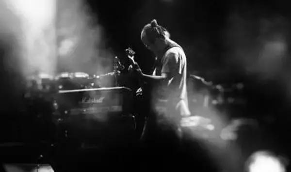 窦唯：魅力在骨头里，与皮相无关