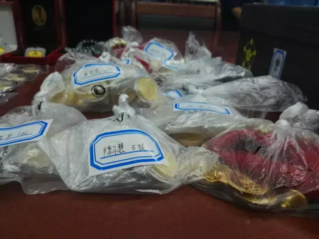 他忽悠几十万人陷五行币骗局 自称未来首富