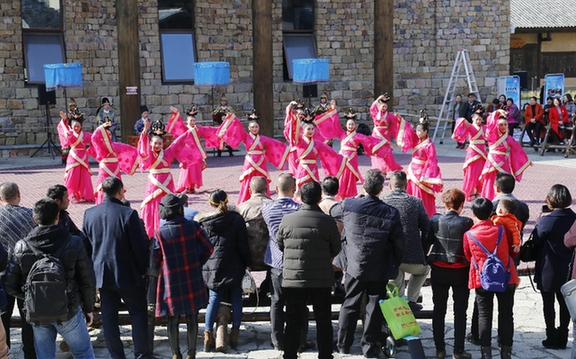 海龙屯游客接待中心迎宾表演