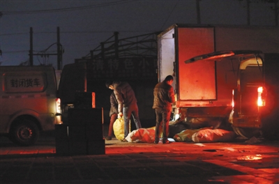 驴肉火烧之乡用猪肉马肉充当驴肉 大量运往北京 驴肉火烧之乡用猪肉马肉充当驴肉 大量运往北京