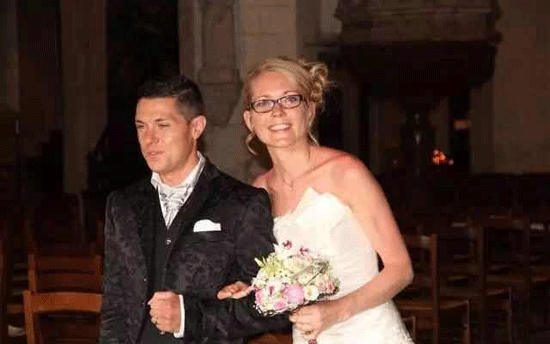 1517474638338820.gif 阿列克茜娅·达瓦尔夫妇结婚照