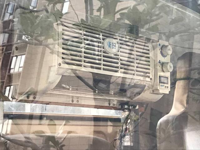 司机私自给货车装空调,每次上路都怕,交警:有隐患涉嫌违法