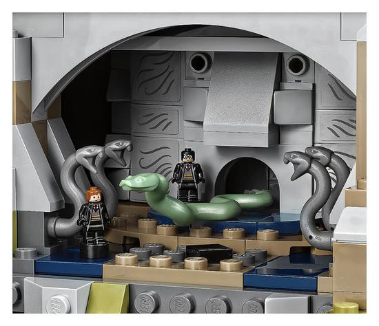 精巧的场景设置再现密室大战