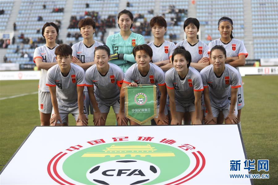 （体育）（1）足球——东亚杯：中国女足战平韩国女足