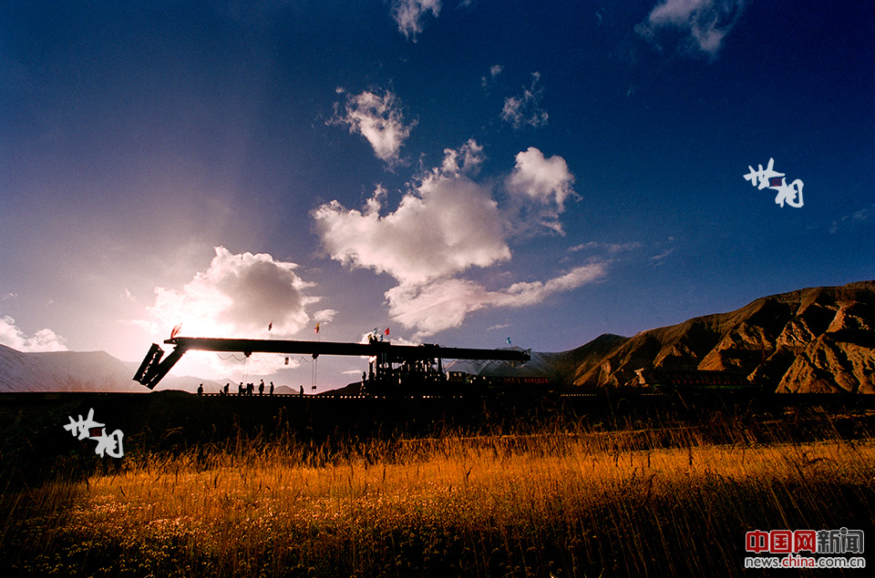 雪域天路－－通向希望的脊梁