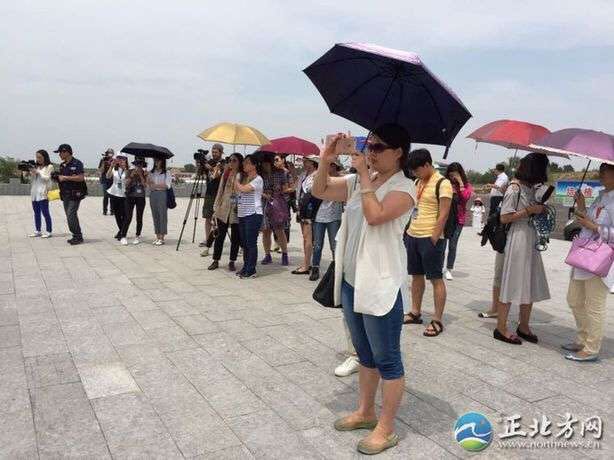 58家网络媒体记者齐聚台格斗村 2 58家网络媒体记者齐聚台格斗村 2