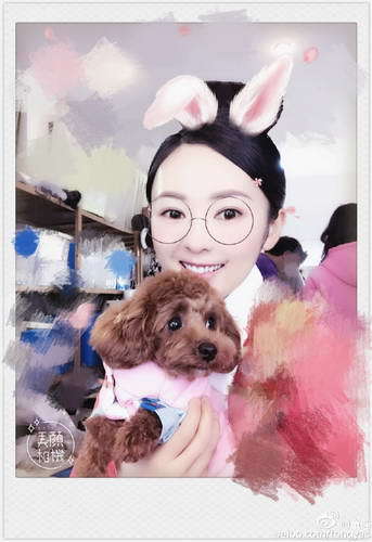 她被称作小章子怡遭前男友暴打 33岁恋上50岁富商 她被称作小章子怡遭前男友暴打 33岁恋上50岁富商