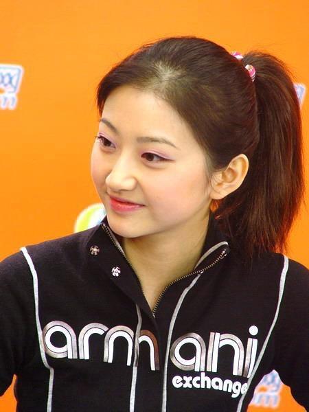 景甜十年前旧照曝光双眼皮跟现在很不一样图