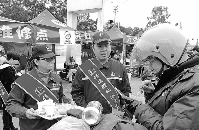 各方助力 铺设平安暖心回家路