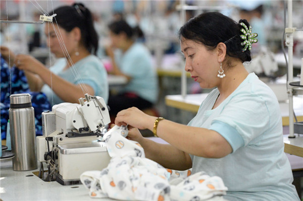 新天地 新儿女 新奇迹——脱贫攻坚绘就新疆新图景