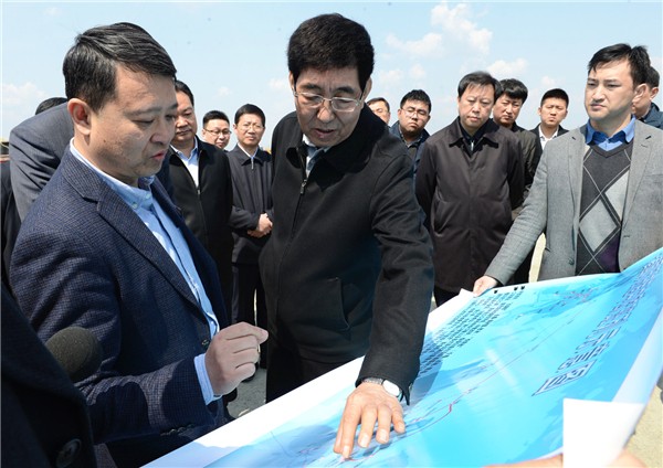 2016年4月18日在长春顺丰电商产业园调研