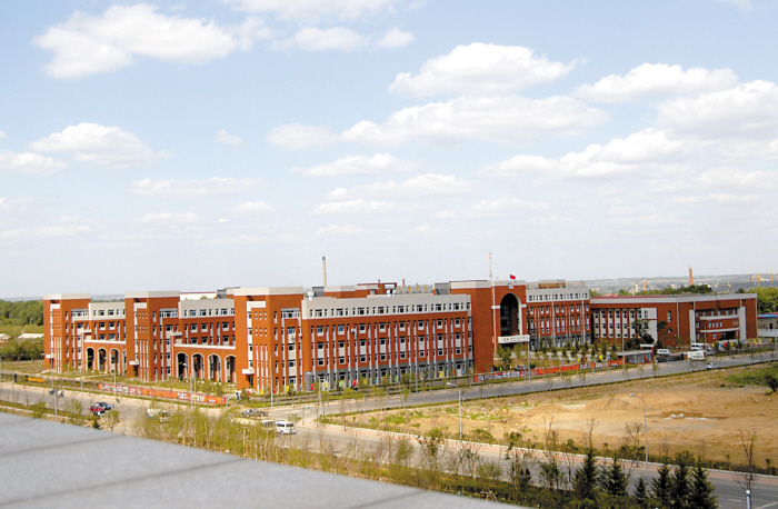 长春大学国学研究发展中心与养正高中签约