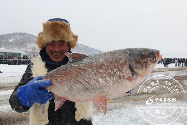 2017年长春石头口门水库冬捕开网 2017年长春石头口门水库冬捕开网