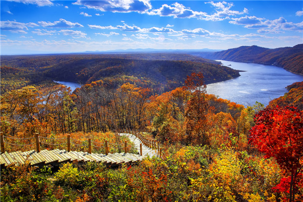 1.安图雪山飞湖 马元柱摄影.jpg 1.安图雪山飞湖 马元柱摄影.jpg