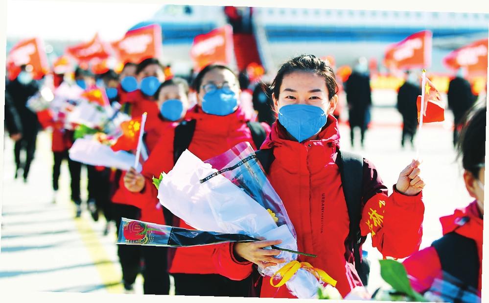 我省支援湖北医疗队首批返吉队员凯旋侧记