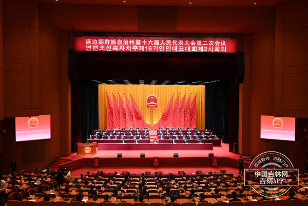 闭幕3.jpg 闭幕3.jpg