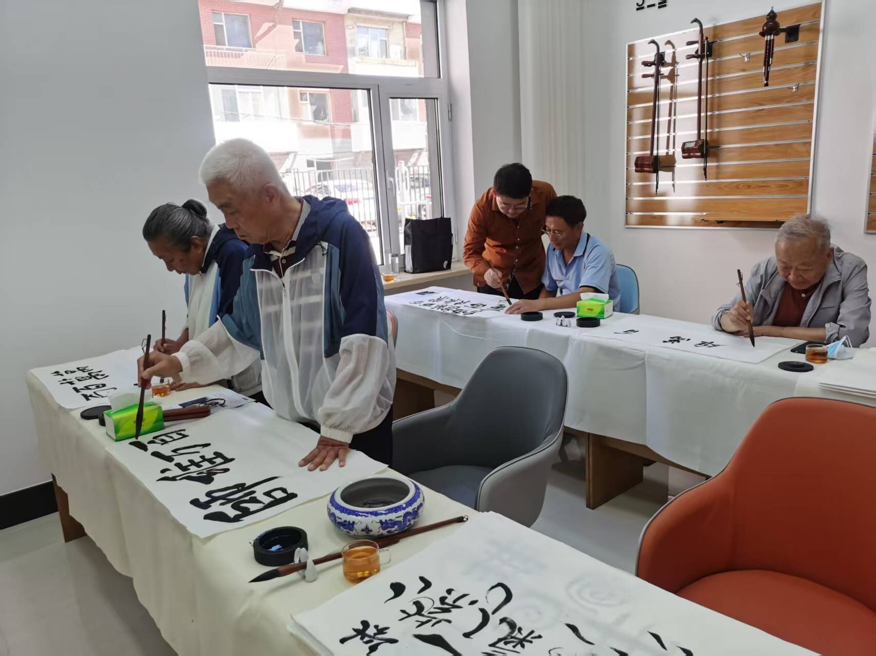 4.第三干休所老年大学书法课_proc.jpg 4.第三干休所老年大学书法课_proc.jpg