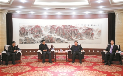 赵晓君韩福春会见吉林省援藏工作队总领队王相民一行 赵晓君韩福春会见吉林省援藏工作队总领队王相民一行