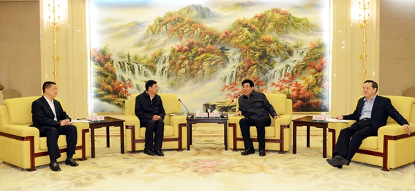 4月20日,省委书记巴音朝鲁、省长蒋超良在长春会见了西藏日喀则市党政代表团一行。 吉宣 摄.jpg 4月20日,省委书记巴音朝鲁、省长蒋超良在长春会见了西藏日喀则市党政代表团一行。 吉宣 摄.jpg