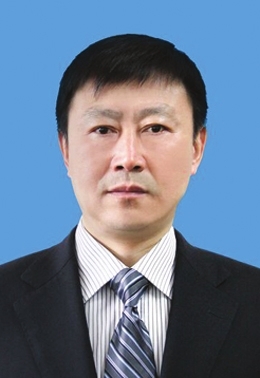 杨成忠.jpg 杨成忠.jpg