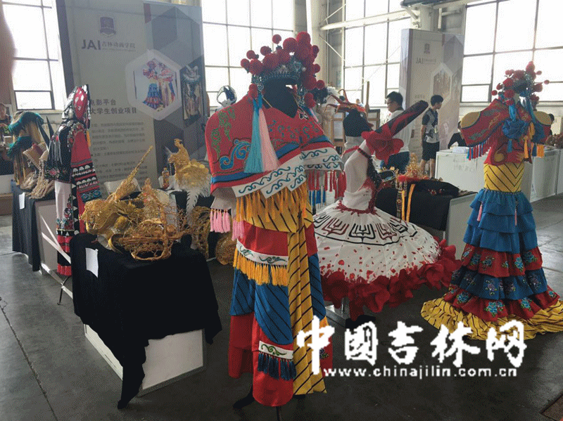 动漫4 _副本.gif 动漫4 _副本.gif