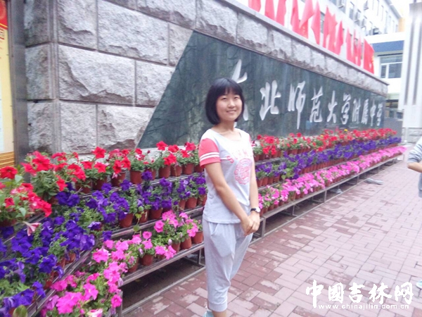 刘默涵.jpg 刘默涵.jpg