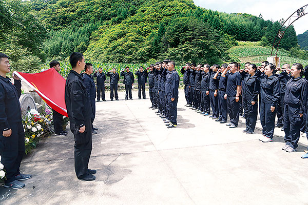 重走抗联路 缅怀革命先烈