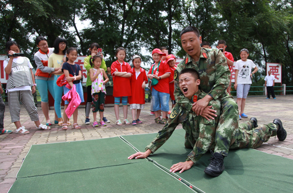 省公安边防总队图们边防检查站开展“警营开放日”活动