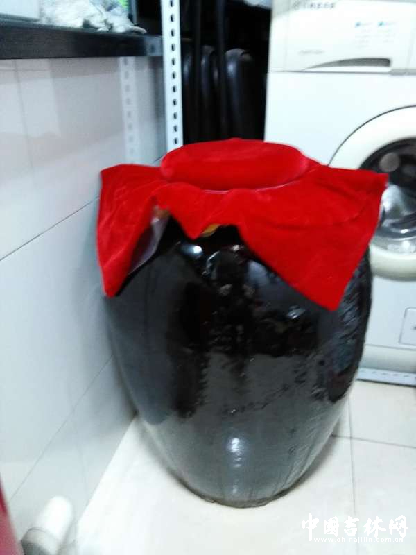 华阿姨家的酒缸