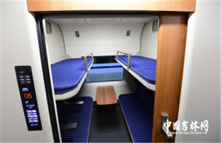 座卧转换简单方便。 座卧转换简单方便。