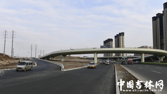 通车后现场图片 通车后现场图片