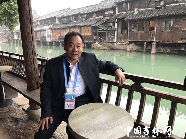 长春大学网络国学院院长金海峰:国学与互联网相得益彰_副本.jpg 长春大学网络国学院院长金海峰:国学与互联网相得益彰_副本.jpg