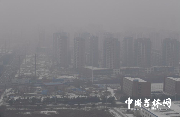 12月长春市雾霾围城 12月长春市雾霾围城