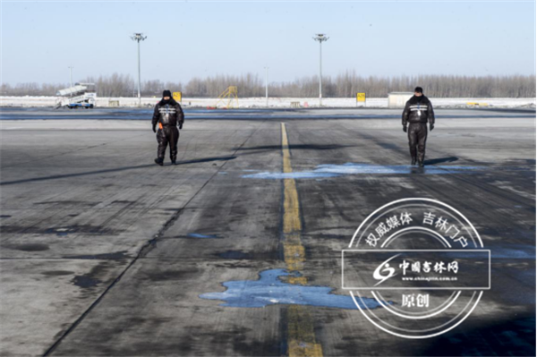 吉网揭秘:飞机从降落到再次起飞 中间需要多少步? 吉网揭秘:飞机从降落到再次起飞 中间需要多少步?