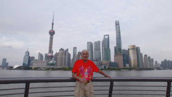 　　2015年，科恩在上海外滩