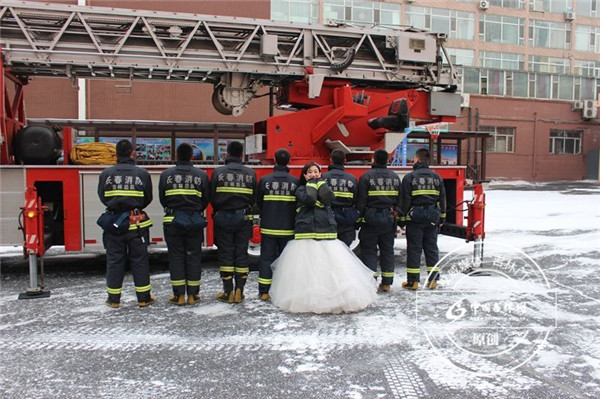 迟来的婚纱照 陪伴是最长情的告白 迟来的婚纱照 陪伴是最长情的告白